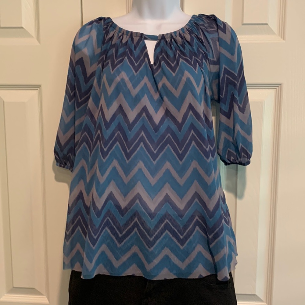 Daisy and Clover multi colored blouse
